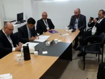 Firma de convenios entre la UCCuyo y el CCAT LAT)